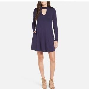 Socialite Navy blue keyhole neck long sleeve knit shift dress size medium